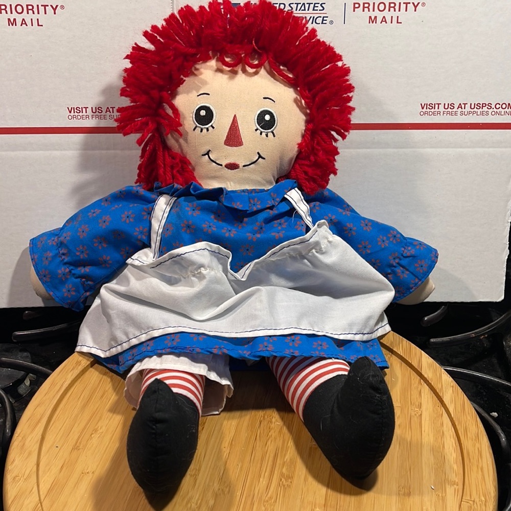 Raggedy Ann Doll by Applause - Picture 1 of 7
